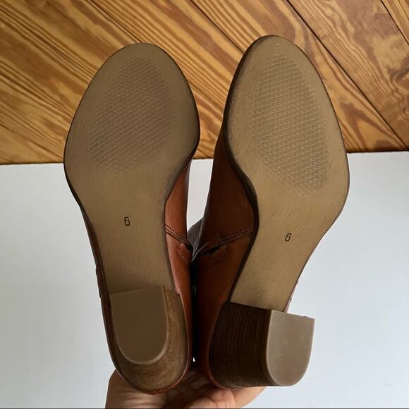 Madewell Billie Ankle Bootie - Picture 6 of 7